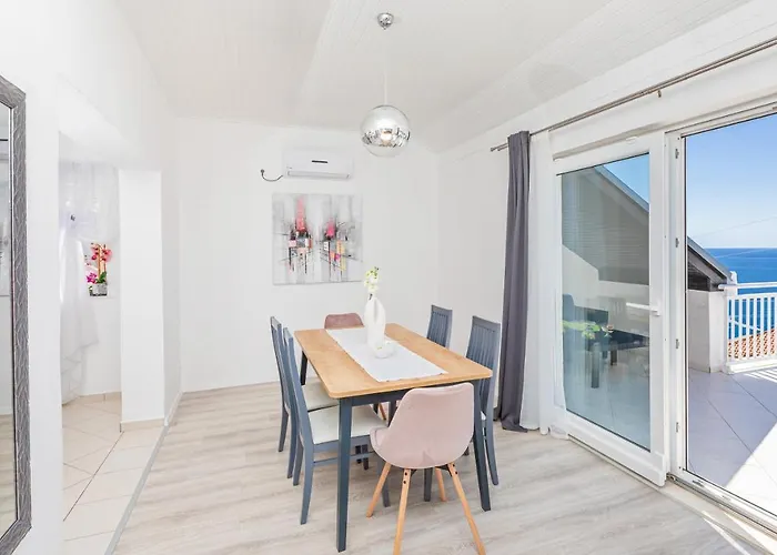 Apartment 24